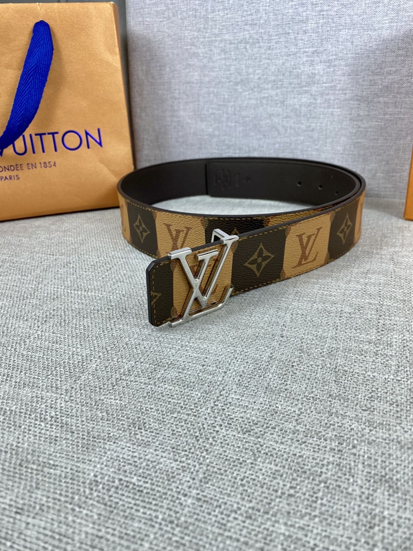 激安ルイヴィトンベルト素材ディテール